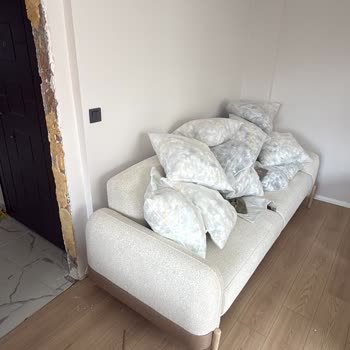 Büyük Ölçülerdeki Koltuk Takımı İçin Tam Değişim Talebim Reddedildi