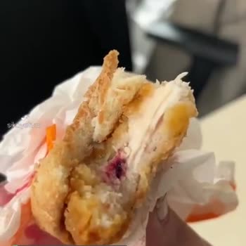 Burger King Hamburgerden Yabancı Madde Bir Şey Çıktı