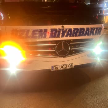 Özlem Diyarbakır Otobüsünde Kadın Ve Çocuk Yolculara Zorla İndirme Ve Güvenlik İhmali