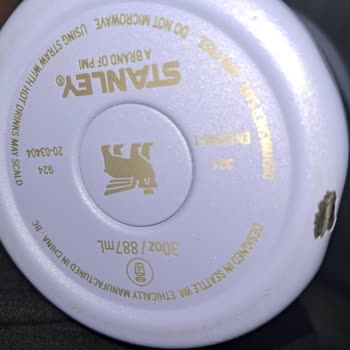 Stanley Termosun Boyası Üç Gün İçinde Dökülüp Logo Çıktı Değişim Talebi