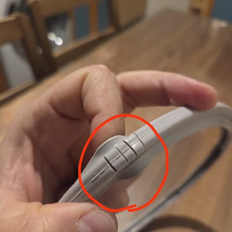 Garanti Dışı Kırık Kapak Contası Ve Yetersiz Servis