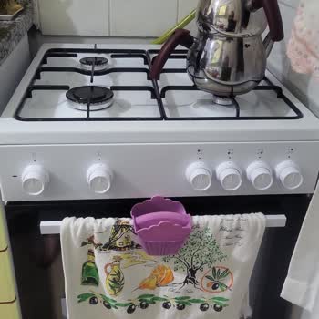 Arçelik Fırının Arka Cam Kapak Eksikliği Ve Güvenlik Tehlikesi