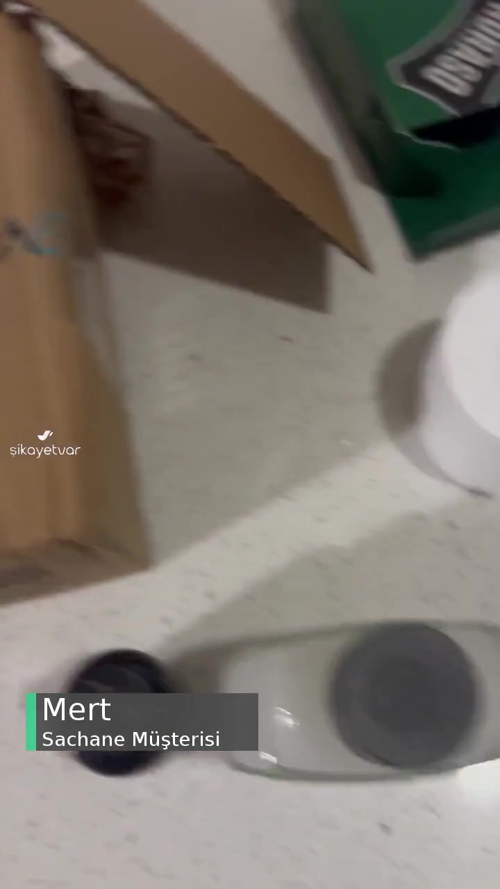 Sachane Şampuan Suyla Karıştırılıp Yollanmış! videonun kapak resmi