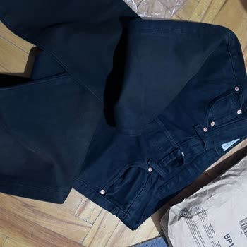 Amazon'dan Gelen Kullanılmış Levi's 501 Jean Hakkında Şikayet