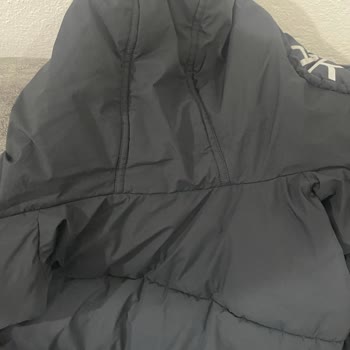 Dikiş Atan Ve Renk Solan Yelek İçin Değişim Reddi, Açıklama Bekliyorum