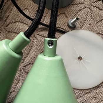 Üç Defa Kırık Gelen Lea Lambader İçin Acil Değişim Talebi