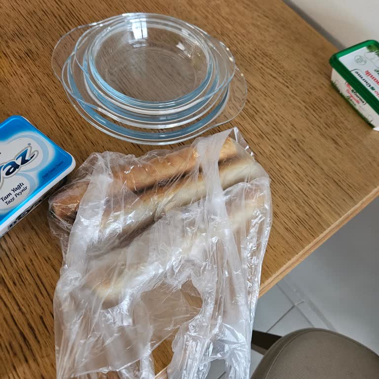 Sıcak Börek Yanlış Ambalajda Ve Gecikmeli Teslimat