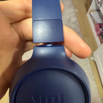 JBL 570BT Kulaklık Menteşesi Kendi Kendine Ayrıldı Ve Garanti Servisi Kullanıcı Hatası İddia Ediyor