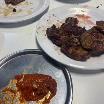 Köfteci Yusuf Çerkeş Şubesinde Pişmemiş Köfte Ve Hijyen Sorunları