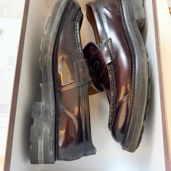 Çorapları Boyayan Ayakkabılar İçin İade Ve Tazminat Talebi