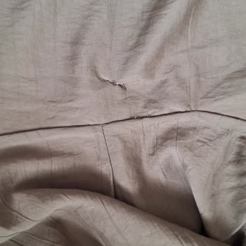 Kusurlu Tunik Ve Süresi Geçmiş İade Şikayeti