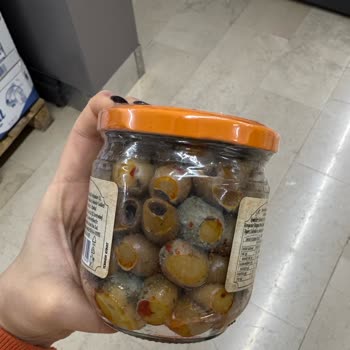 BİM Şubesinde Küflü Zeytin Ürününün Satışı Gıda Güvenliğine Ağır Darbe