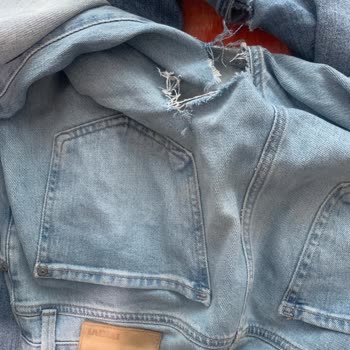 Mavi Mağazasından Aldığım Jean Ve Eşofmanda Hızlı Aşınma