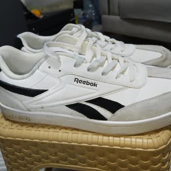 Reebok Spor Ayakkabısının Kısa Sürede Yırtılması Ve Değişim Talebi