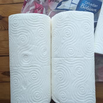 Papia Markasından Yarım Yaprak Kağıt Havluda Oransız Kesim Hatası