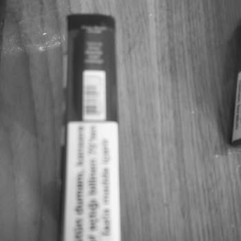 Parliament Uzun Sigara Kartonlarında Ahşap Parçalar Ve Yanma Sorunu