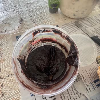 Kavanozda Paslı Çivi Bulunması Tüketiciyi Sağlık Açısından Tehlikeye Atıyor