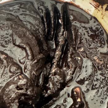 Kavanozda Paslı Çivi Bulunması Tüketiciyi Sağlık Açısından Tehlikeye Atıyor