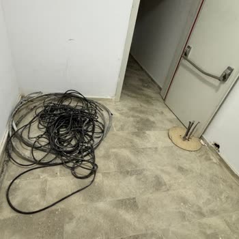 Teslim Edilmemiş Ve Güvenlik Sorunlu Dairede Yasadışı Aidat Talepleri