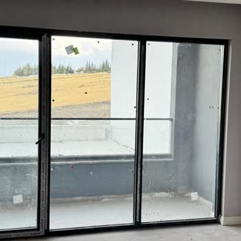 Teslim Edilmemiş Ve Güvenlik Sorunlu Dairede Yasadışı Aidat Talepleri