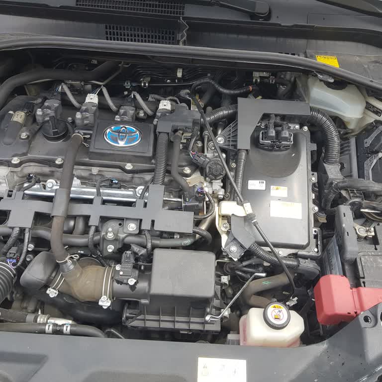 Toyota Servisinin Motor Bölümünde Unutulan Lokma Anahtarı Güvenliğimi Tehlikeye Attı