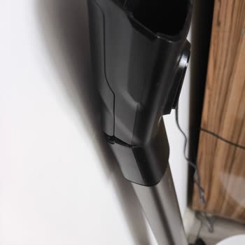 Philips Dikey Şarjlı Süpürge Teleskopik Boru Parçası Kırıldı