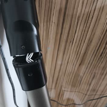 Philips Dikey Şarjlı Süpürge Teleskopik Boru Parçası Kırıldı