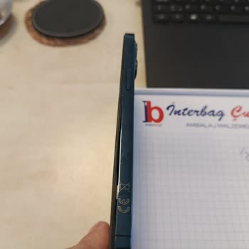 Garanti Altında İPhone 12 Pro Max Ekran Ayrılması Ve Destek Yokluğu