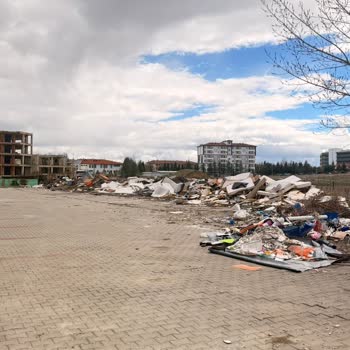 Temizlik Sorunu Nedeniyle Otelden Çıktık Ve Kapora İadesi Bekliyoruz
