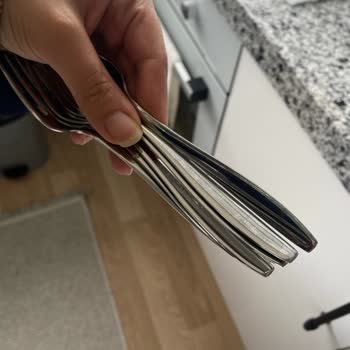 Kısa Sürede Renk Kaybı Ve Çizik Çelik Tencere, Yemek Takımı Ve Çatal-Bıçak Seti İçin Değişim Talebi