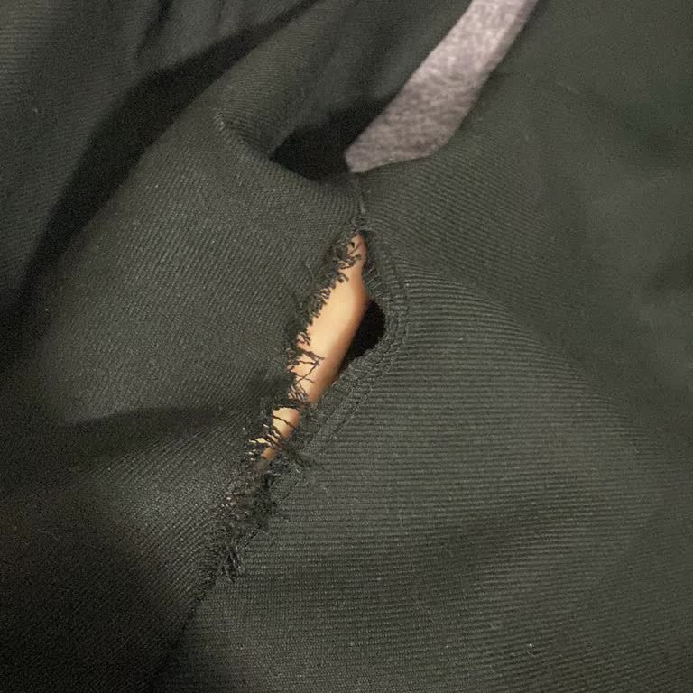 Koton Pantolonun 2 Saatte Yırtılması Ve Hepsiburada’nın Geciken Çözüm Süreci