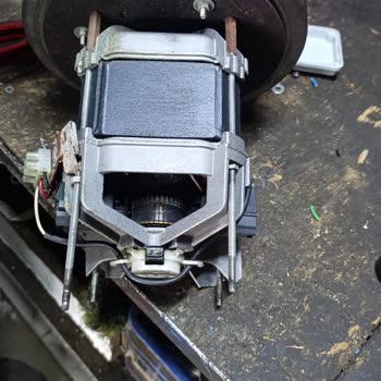 Emir Makine Endüstriyel Öğütücü Makinesi Değirmeninin Motoru Arızalanması