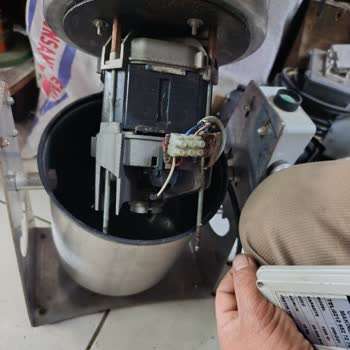 Emir Makine Endüstriyel Öğütücü Makinesi Değirmeninin Motoru Arızalanması