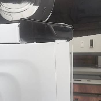 İlk Açılışta Hasarlı Çıkan Sıfır Çamaşır Makinesi Koçtaş Ve Grundig Değişimi Reddediyor