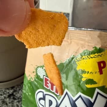 Eti Crax Thins Kraker Paketi Hijyen İhlali Kıl Benzeri Madde Tespit Edildi