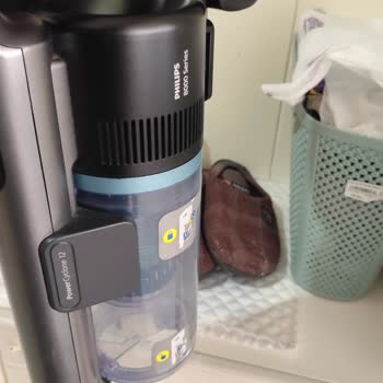 Yetkili Servis Çizik Ve Darbe İzli Süpürgeyi Geri Getirdi