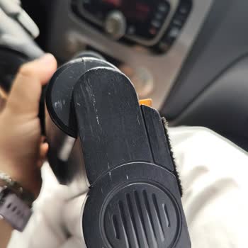 Yetkili Servis Çizik Ve Darbe İzli Süpürgeyi Geri Getirdi