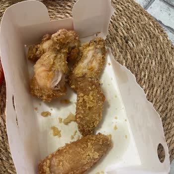 Ankamall Popeyes Şubesinde Eksik Ve Bozulmuş Ürünler Nedeniyle Sağlık Riski