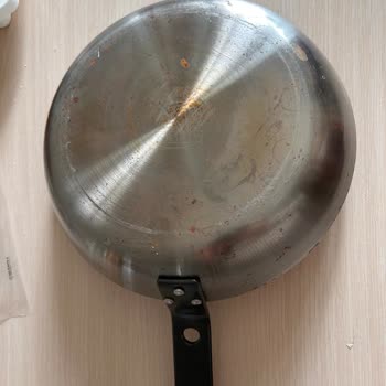 İlk Yıkamada Pas Tutan Paslanmaz Çelik Tava