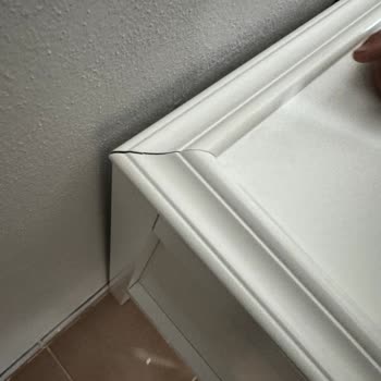 Kusurlu Koltuklar Ve Konsol, Eksik Berjer, Teslimat Ekibi İlgisizliği