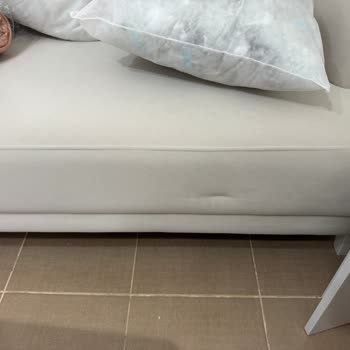 Kusurlu Koltuklar Ve Konsol, Eksik Berjer, Teslimat Ekibi İlgisizliği