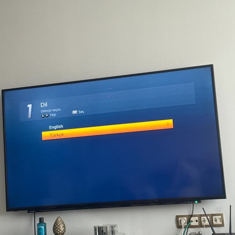 Dil Seçim Ekranında Takılı Kalan Uydu Cihazı Ve İlgisiz Müşteri Hizmetleri