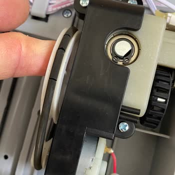 Chicco Comfy Wave’da İleri Geri Kullanımda Rahatsız Edici Dişli Sesi