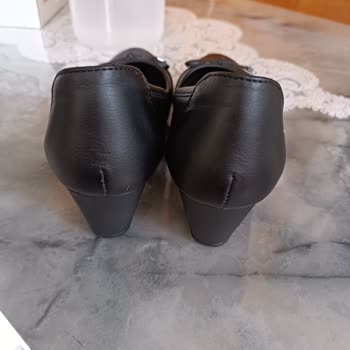 Ayağı Sıkılan Ve Topuk Vuran Ayakkabı İçin Garanti Kapsamında Değişim Ve İade Talebi