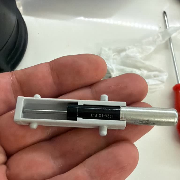 Blum Aventos Kapak Mekanizması Sert Kapanıyor, Ücretsiz Değişim Talep Ediyorum