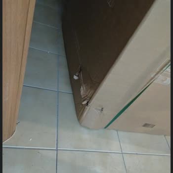 Hasarlı Buzdolabı Teslimatı Ve İade Talebi