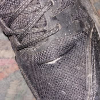 Ayakkabının Üst Kısmındaki Yırtılma Ve Kullanıcı Hatası İddiası Hakkında Çözüm Talebi