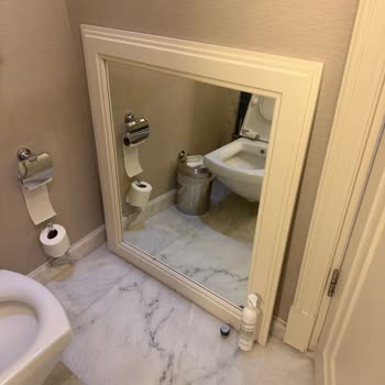 Banyodaki Ayna Çökmesi Çocuğumun Güvenliğini Tehlikeye Attı