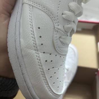 Satın Alınan Nike Ayakkabının Kısa Sürede Sıkması Ve Kırılması Nedeniyle İade Talebi