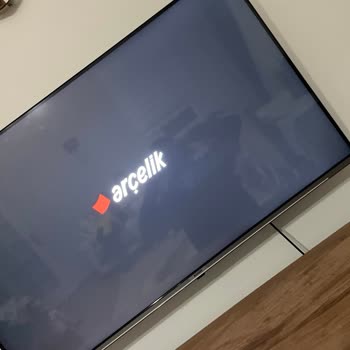 Arçelik Televizyonum Logo Ekranında Takılıyor Ve Açılmıyor, Servis Bilgilendirmesi Yok